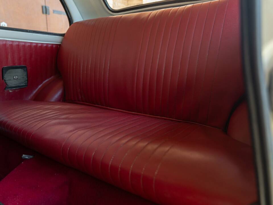 Image 28/50 of Abarth Fiat 595 (1969)