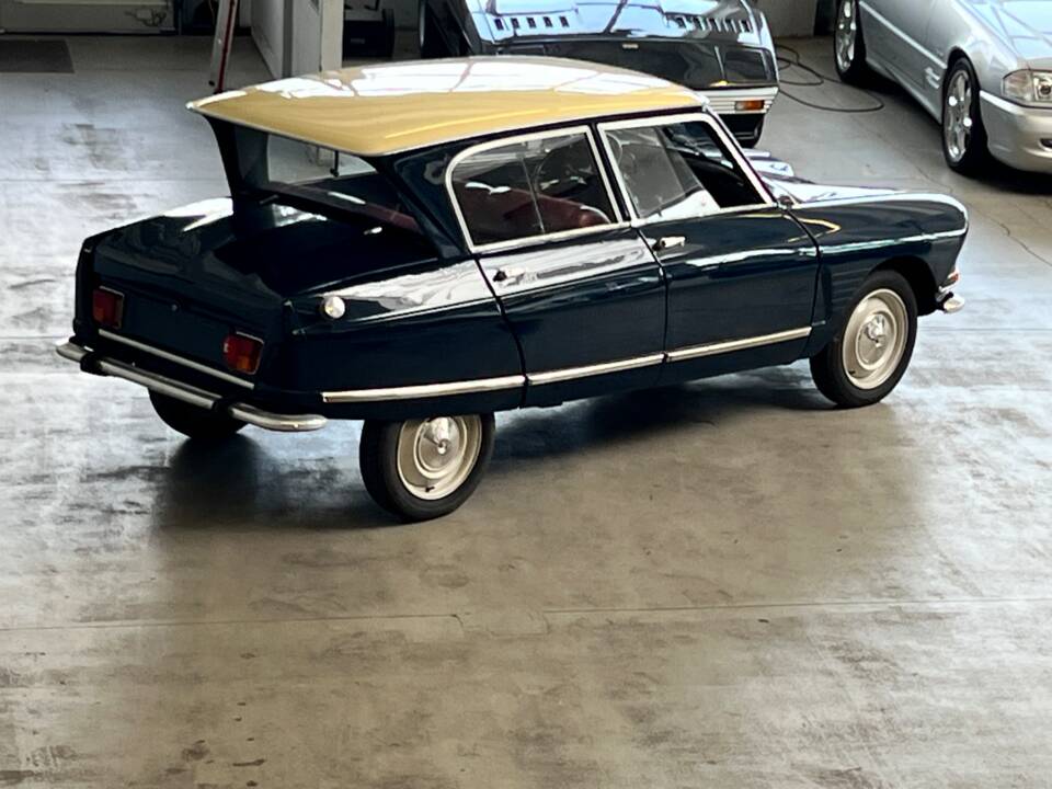 Image 30/38 de Citroën Ami 6 Berline (1968)