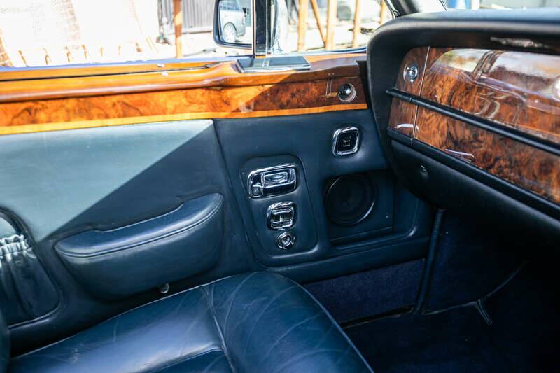 Image 26/35 of Bentley Corniche I (1982)