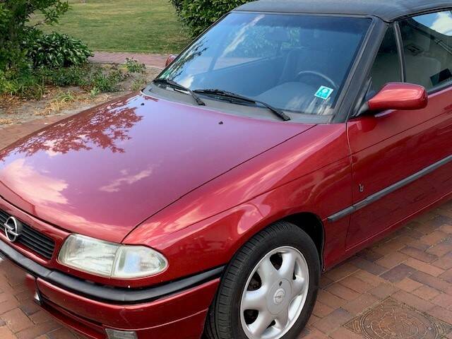 Image 2/6 of Opel Astra 1.6i (1996)