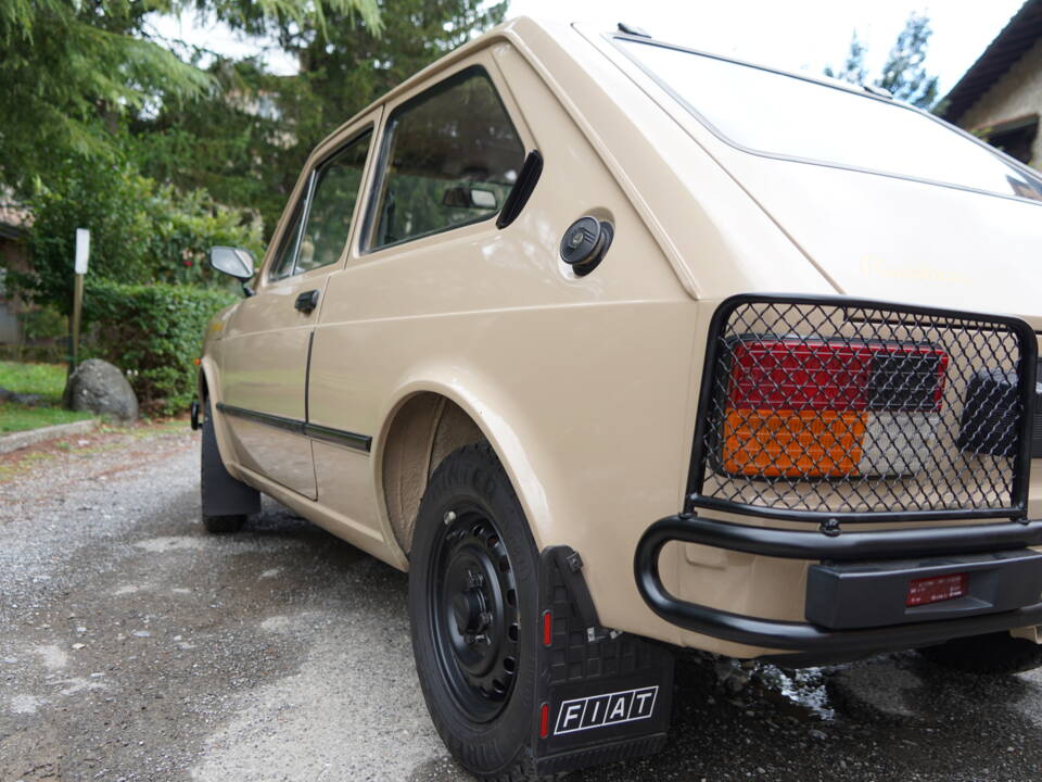 Image 35/38 of FIAT 127 (1980)