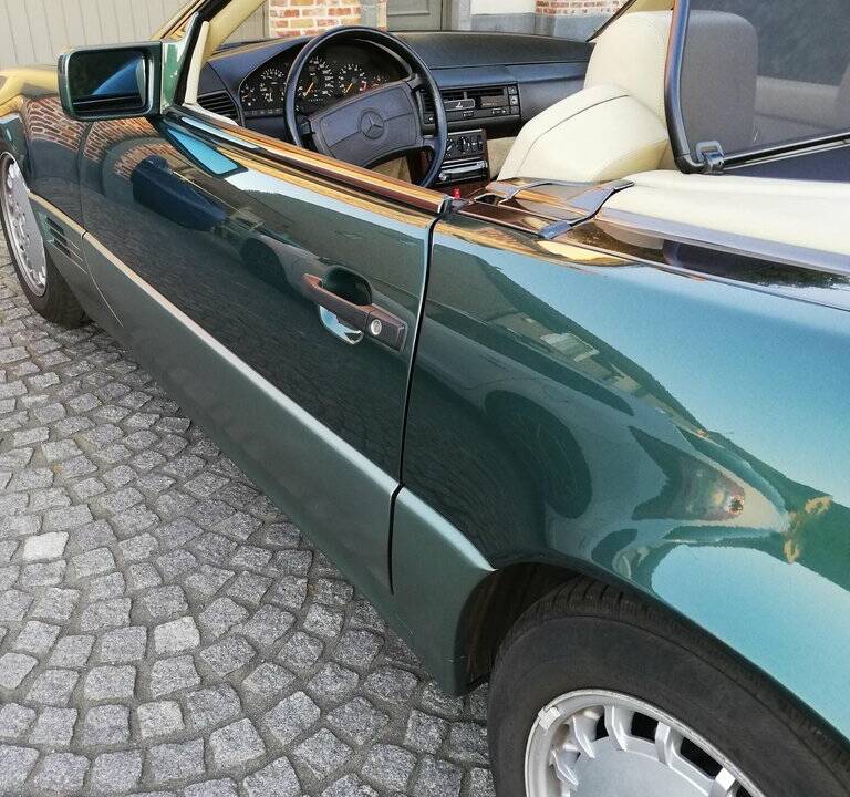 Imagen 8/8 de Mercedes-Benz 300 SL (1990)