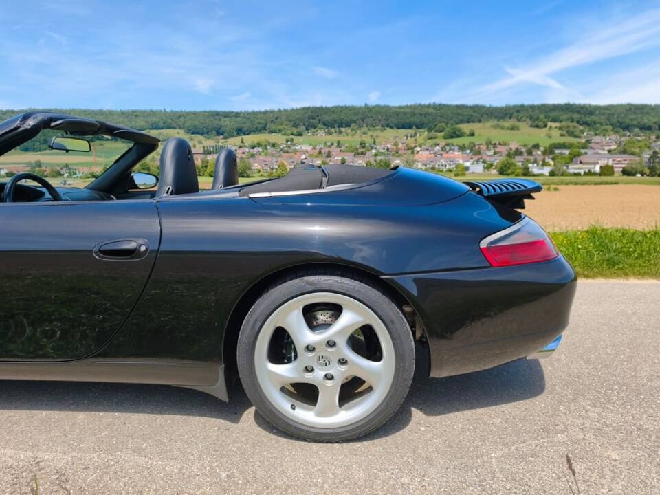 Bild 23/26 von Porsche 911 Carrera (2000)