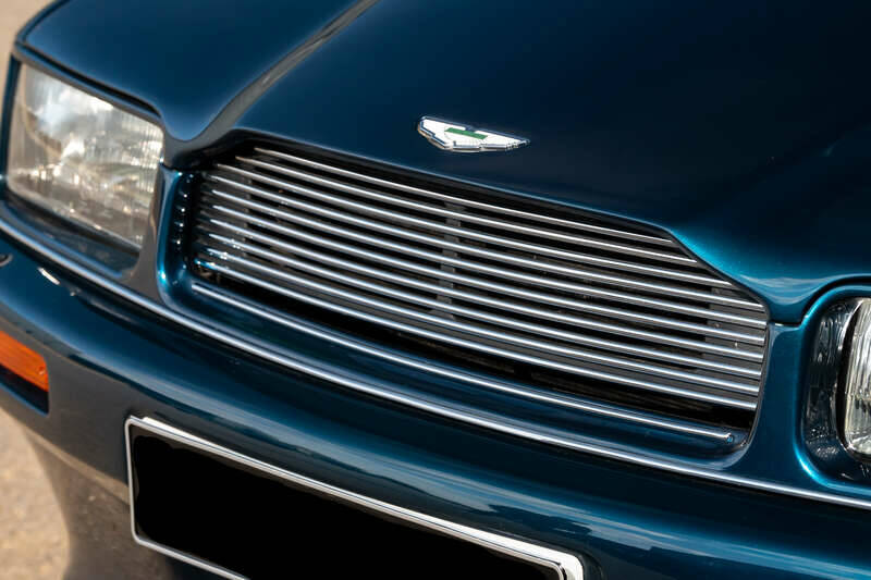 Image 18/50 of Aston Martin Virage Volante (1993)