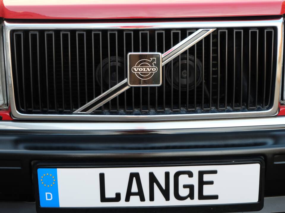 Image 46/75 de Volvo 240 (1986)