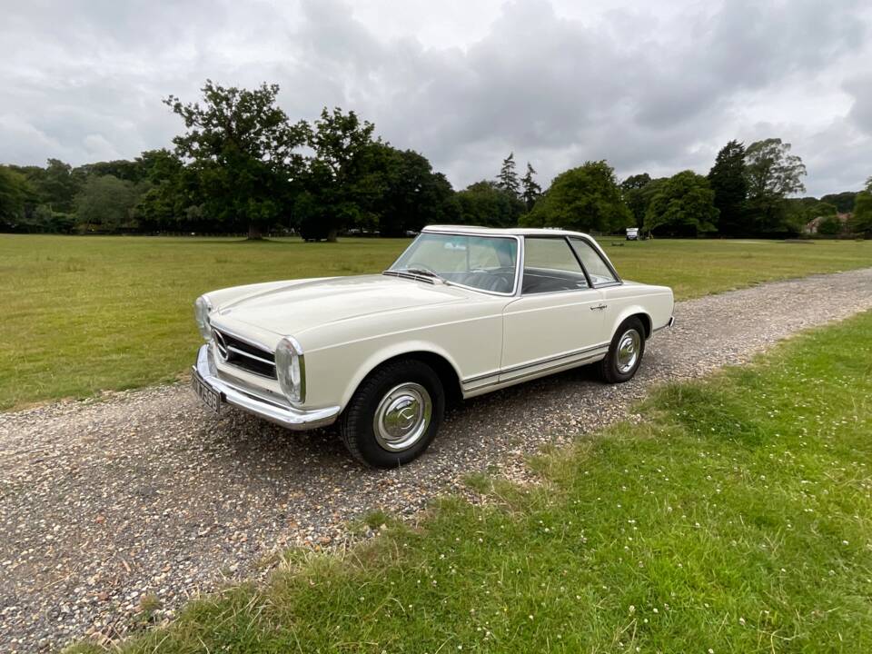 Bild 10/37 von Mercedes-Benz 230 SL (1964)