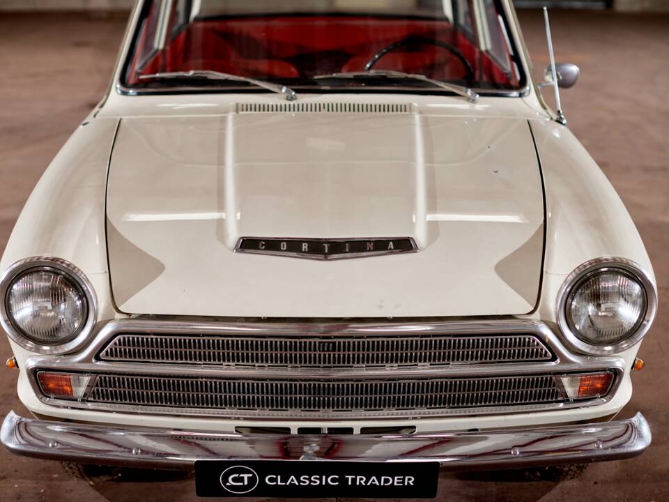Bild 4/23 von Ford Cortina 1200 Deluxe (1965)