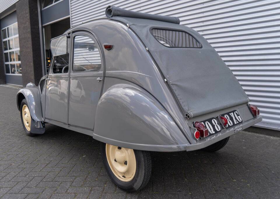 Bild 8/8 von Citroën 2 CV A (1953)