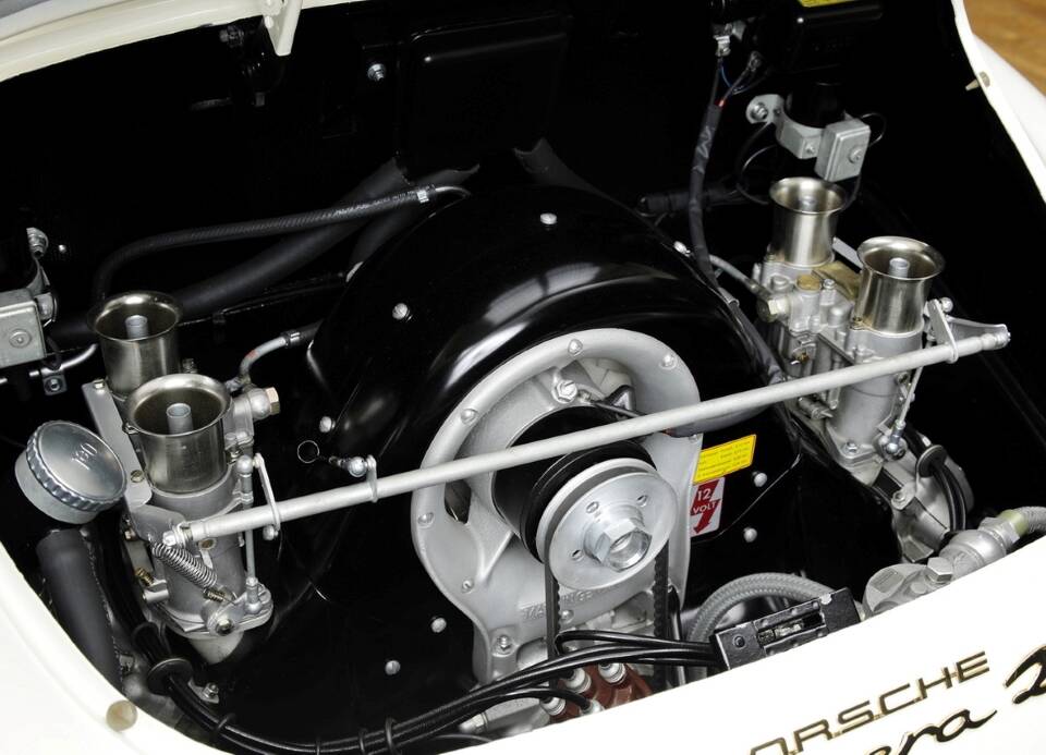 Image 36/39 de Porsche 356 B Carrera 2/2000 GS (1963)