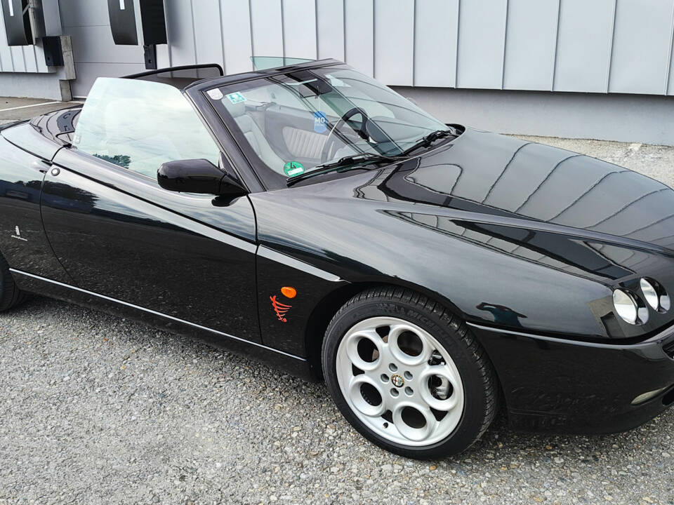 Bild 3/68 von Alfa Romeo Spider 2.0 Twin Spark 16V (2001)