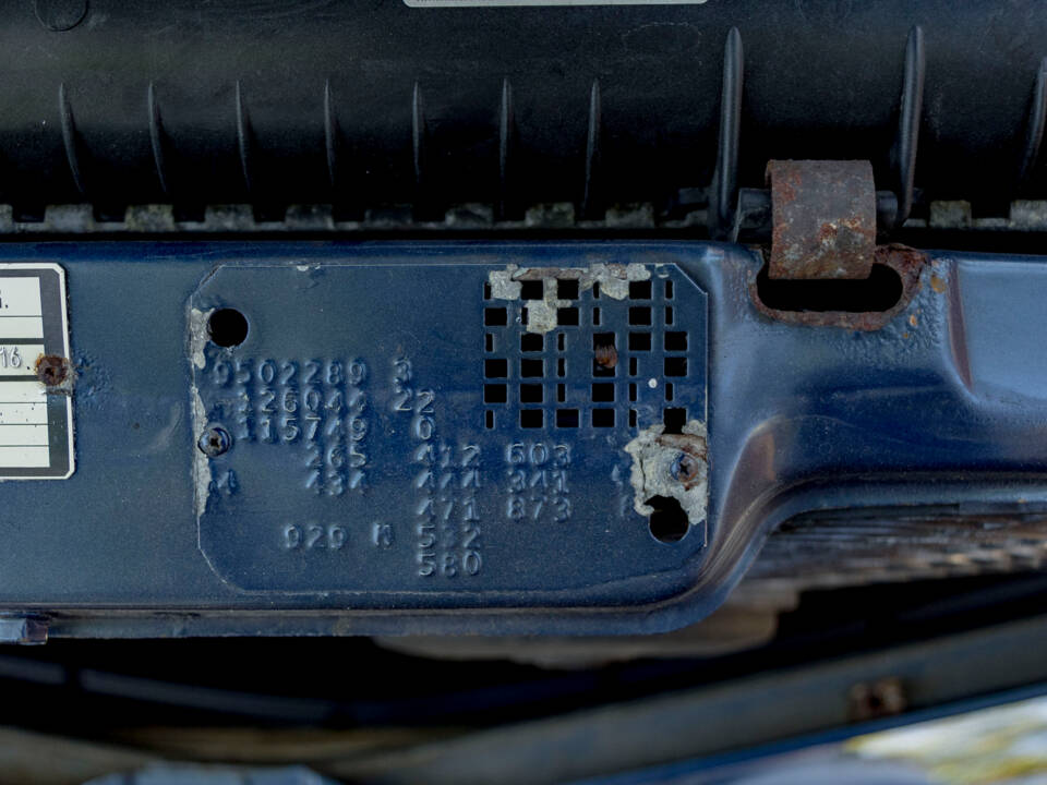 Image 37/50 of Mercedes-Benz 500 SEC (1989)