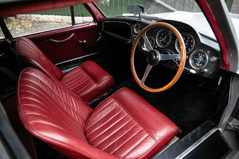 Image 1/50 of Aston Martin DB 2&#x2F;4 Mk III (1958)
