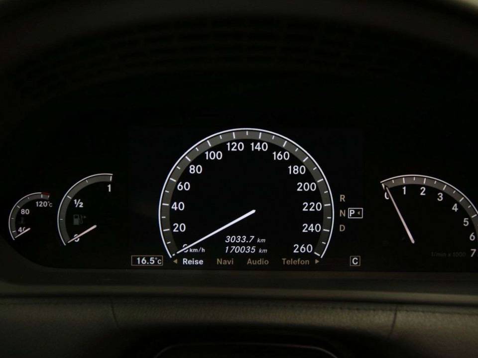 Bild 15/30 von Mercedes-Benz CL 500 (2006)