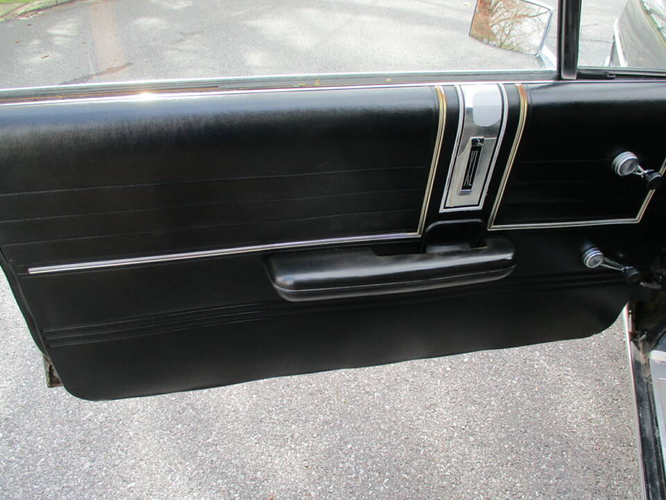 Image 50/64 of Ford Galaxie 500 XL (1968)