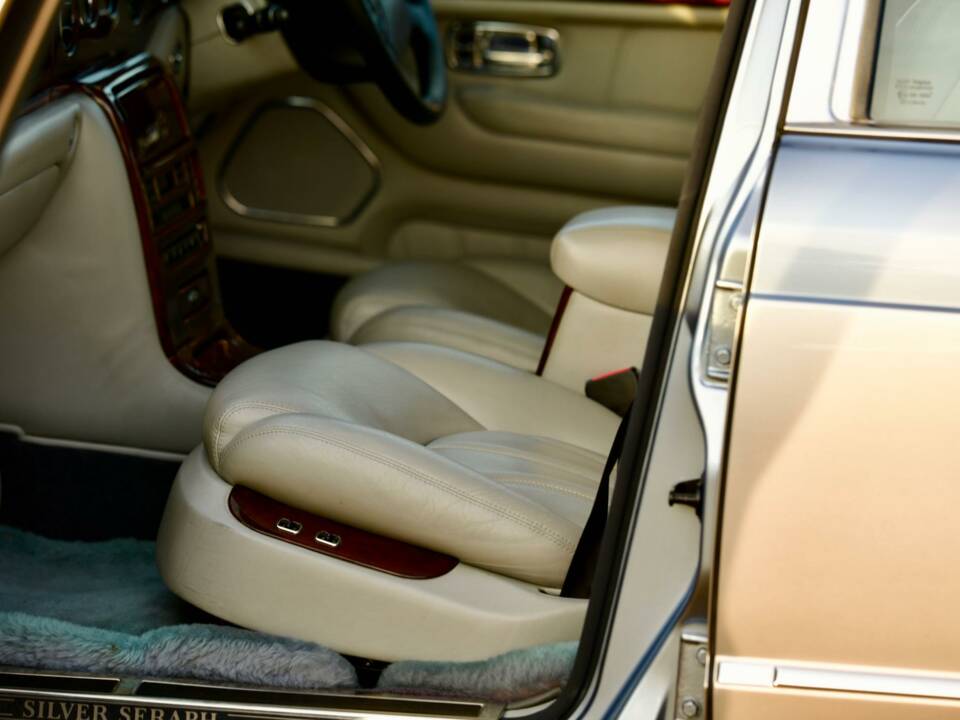 Image 26/50 of Rolls-Royce Silver Seraph (1998)