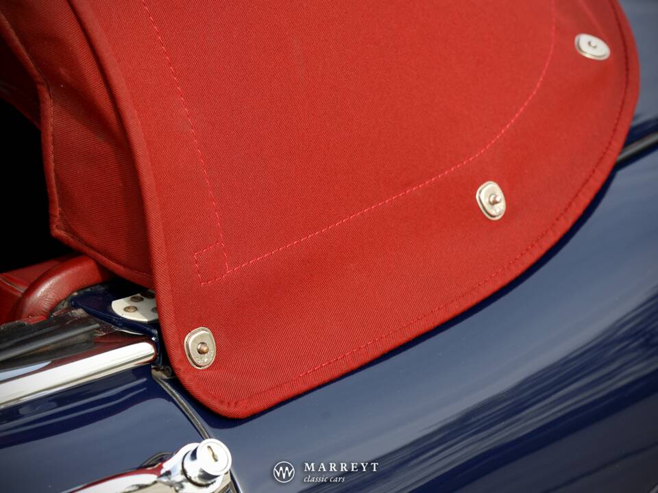Image 53/78 of Jaguar XK 150 3.4 S OTS (1958)