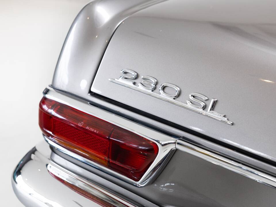 Image 28/35 de Mercedes-Benz 230 SL (1966)