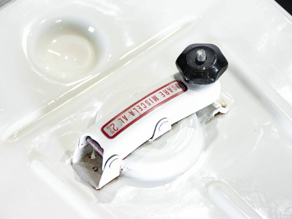 Imagen 43/50 de Piaggio Vespa 50 N Special (1979)