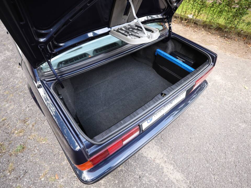 Image 59/82 of BMW 325ix (1989)