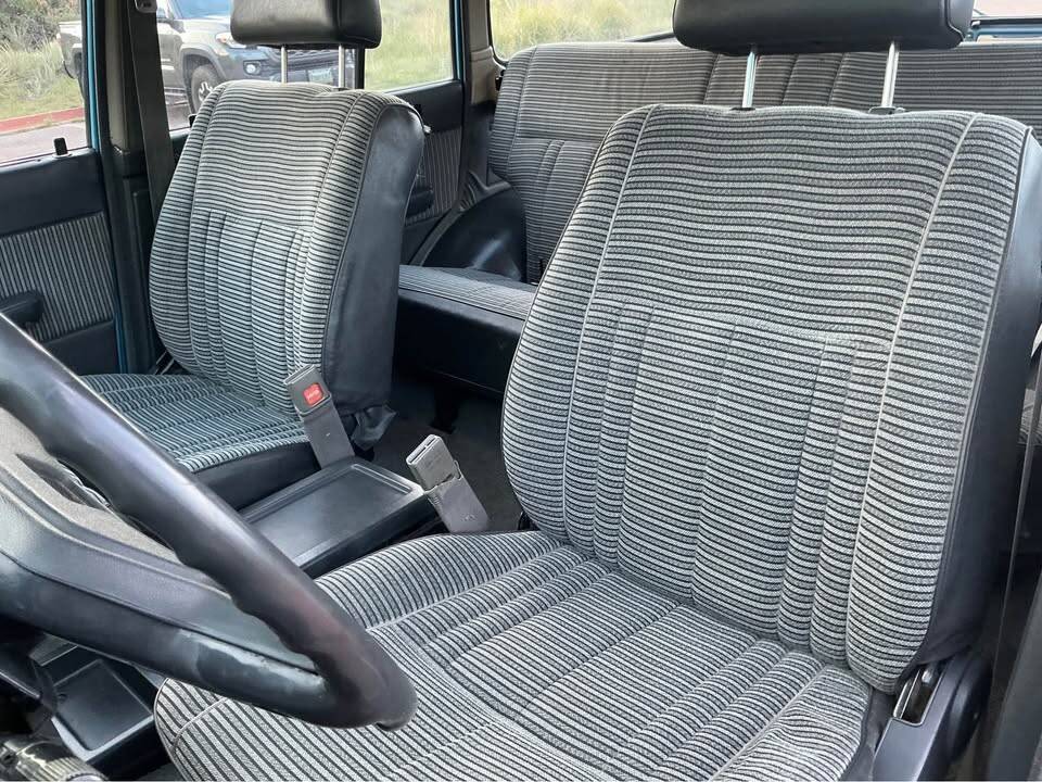 Bild 41/54 von Toyota Landcruiser FJ 60 (1984)