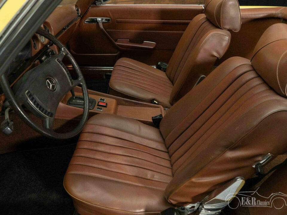 Image 13/19 of Mercedes-Benz 450 SL (1973)