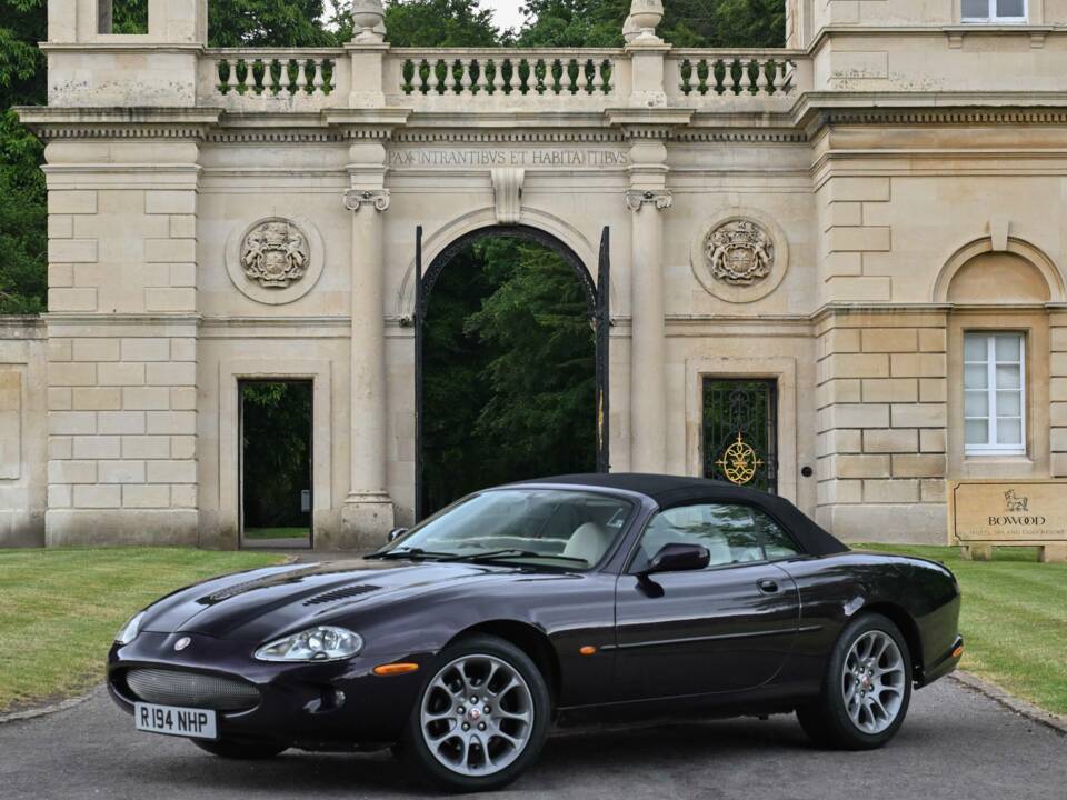 Afbeelding 11/50 van Jaguar XKR (1998)