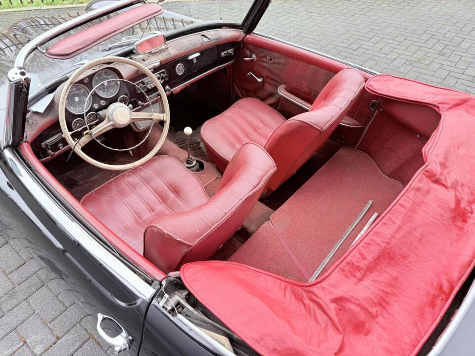Obraz 24/50 pojazdu Mercedes-Benz 190 SL (1962)