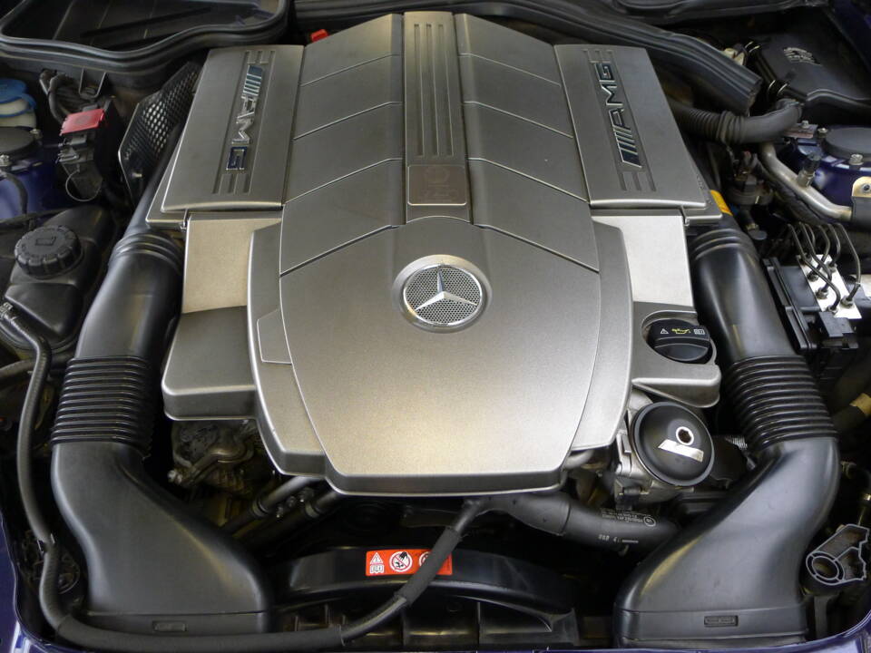 Image 5/45 of Mercedes-Benz SLK 55 AMG (2005)