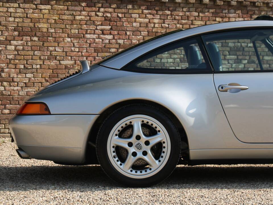 Imagen 41/50 de Porsche 911 Carrera (1996)