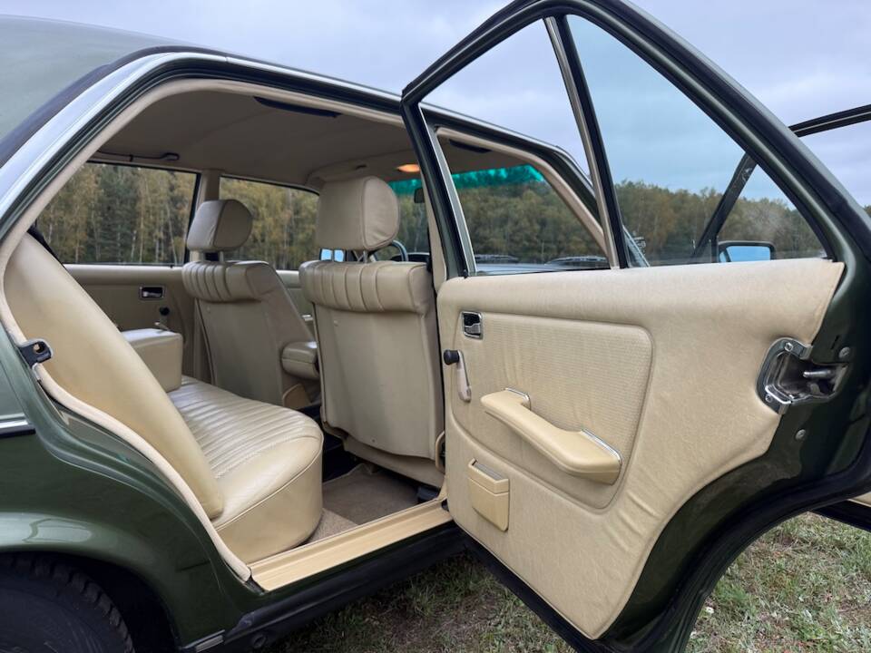 Imagen 16/34 de Mercedes-Benz 230 E (1983)