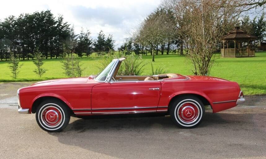 Image 2/9 of Mercedes-Benz 230 SL (1964)