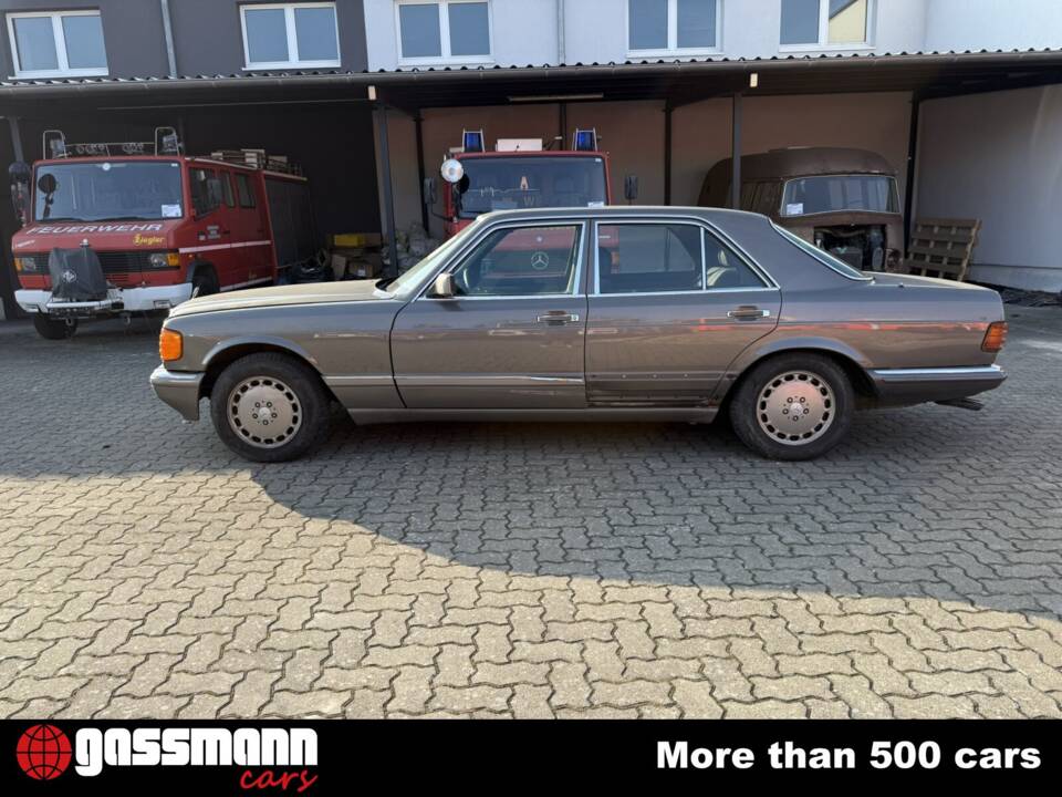 Afbeelding 5/15 van Mercedes-Benz 500 SE (1990)