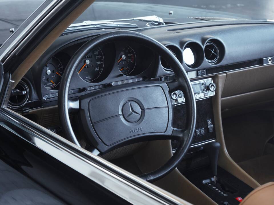 Image 40/50 de Mercedes-Benz 560 SL (1989)