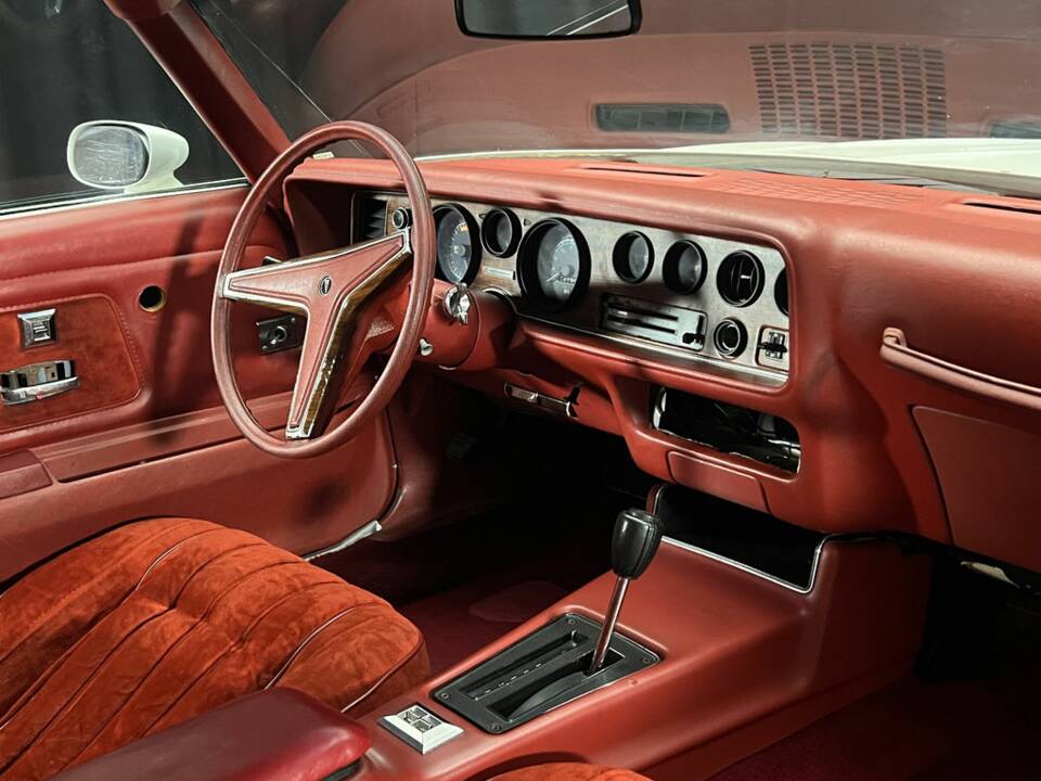 Bild 2/8 von Pontiac Firebird Formula (1977)