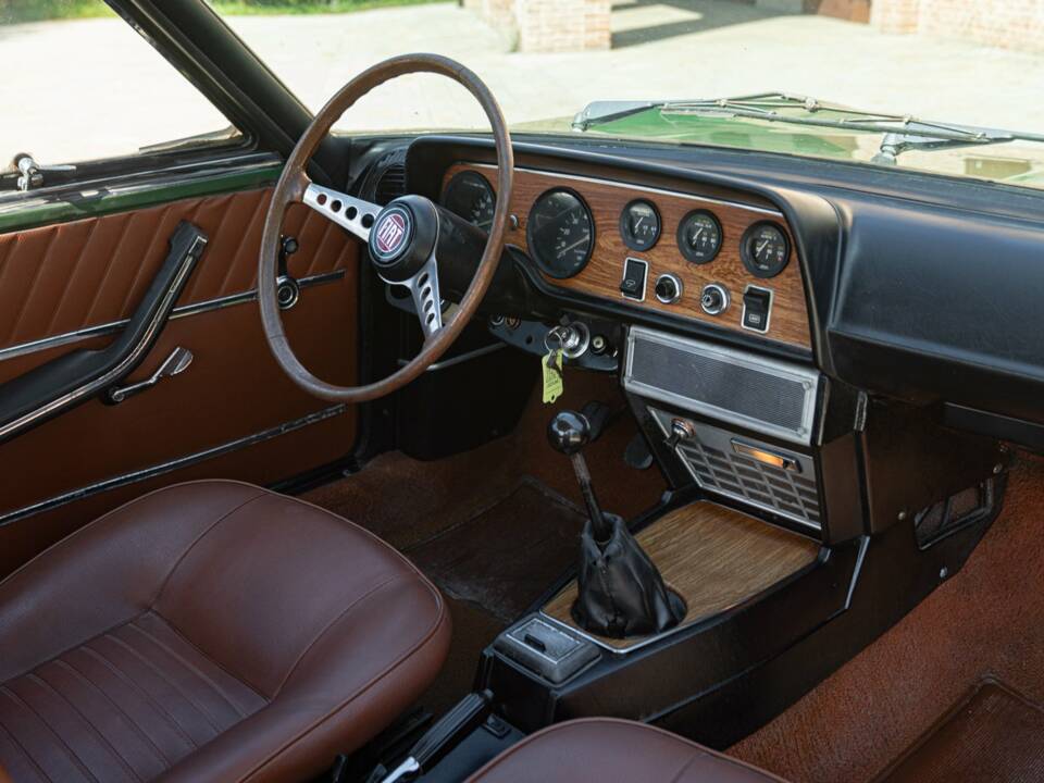 Image 21/50 of FIAT 124 Sport Coupe (1969)