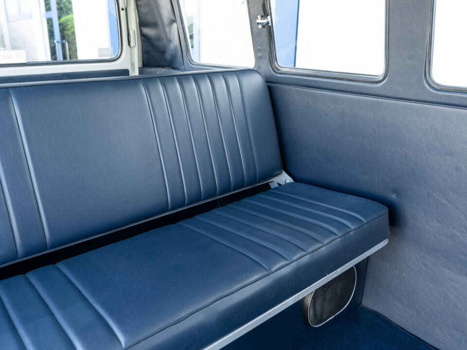 Image 66/89 de Volkswagen T1 Samba (1966)