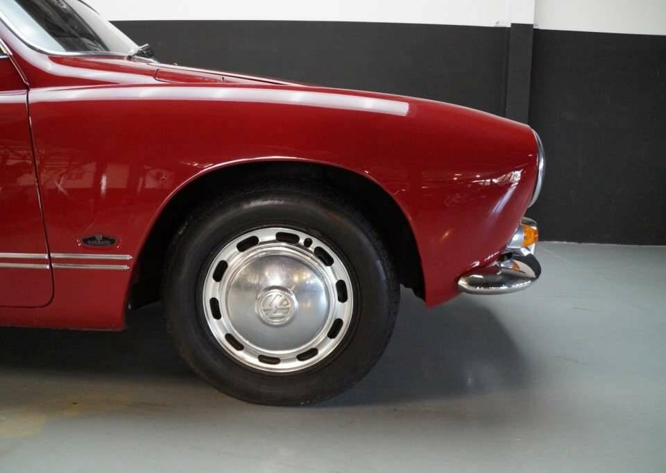 Immagine 10/50 di Volkswagen Karmann Ghia 1500 (1969)