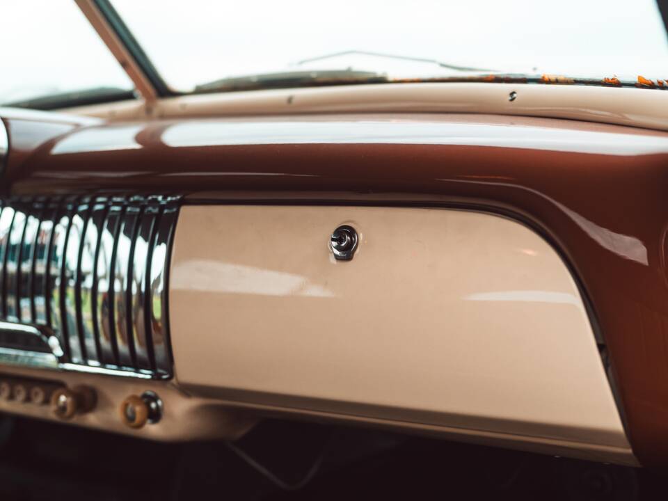 Image 27/28 of Chevrolet Deluxe Styleline (1952)