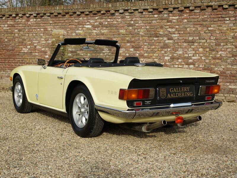 Image 29/50 of Triumph TR 6 (1971)
