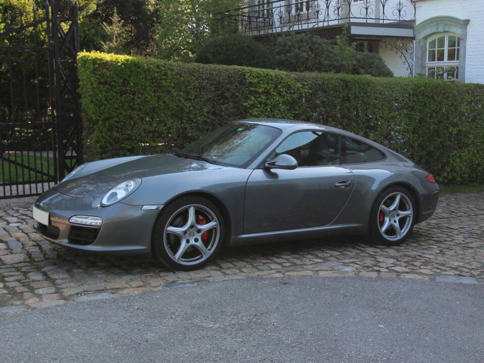 Image 1/9 of Porsche 911 Carrera S (2009)
