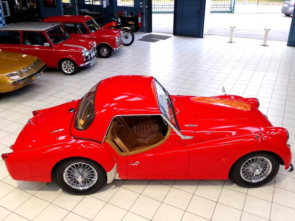 Image 12/50 of Triumph TR 3B (1962)
