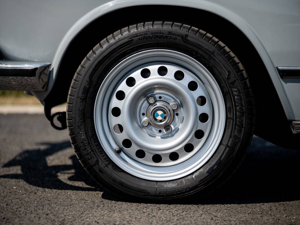 Bild 30/50 von BMW 2002 (1971)