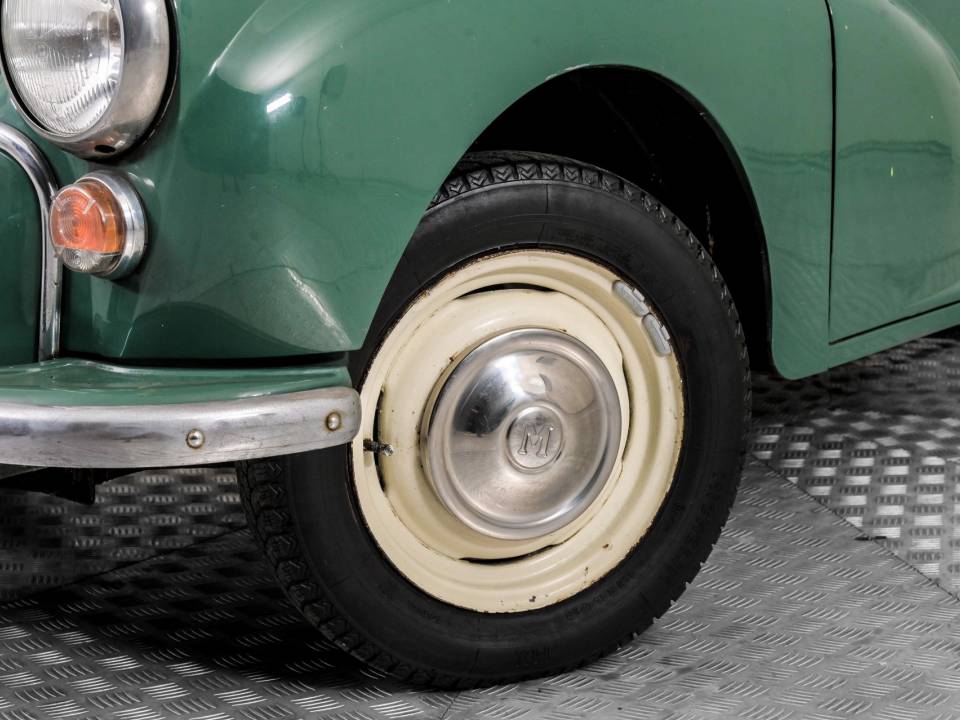 Image 4/50 of Morris Minor 1000 Traveller (1964)