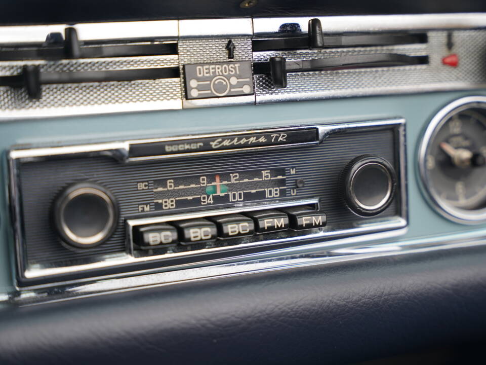 Immagine 40/50 di Mercedes-Benz 280 SL (1968)