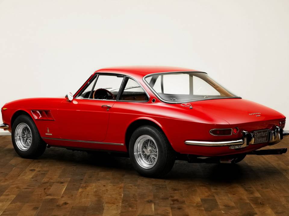 Imagen 4/27 de Ferrari 330 GTC (1967)