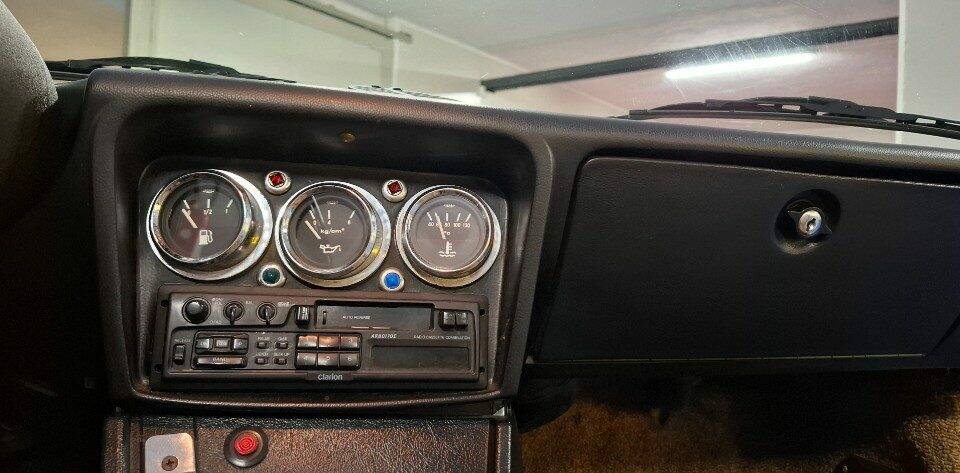 Image 33/45 of Alfa Romeo Spider Veloce 2000 (1981)
