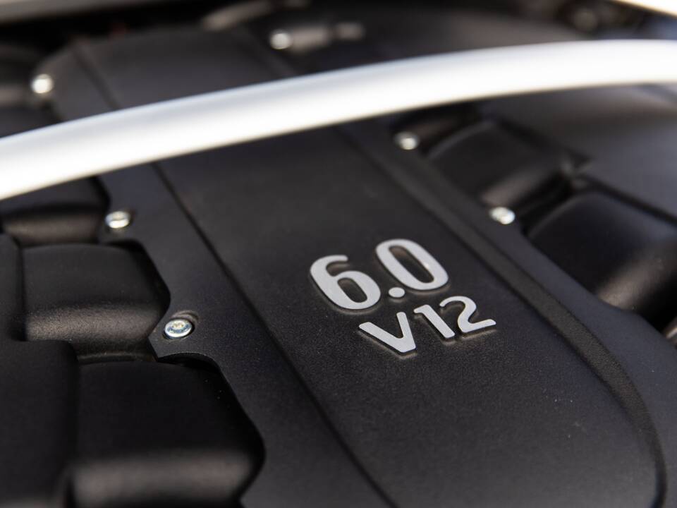 Bild 71/85 von Aston Martin V12 Vantage AMR Roadster (2018)