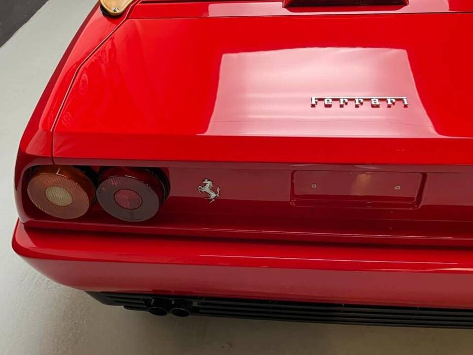 Bild 48/50 von Ferrari Mondial T (1990)