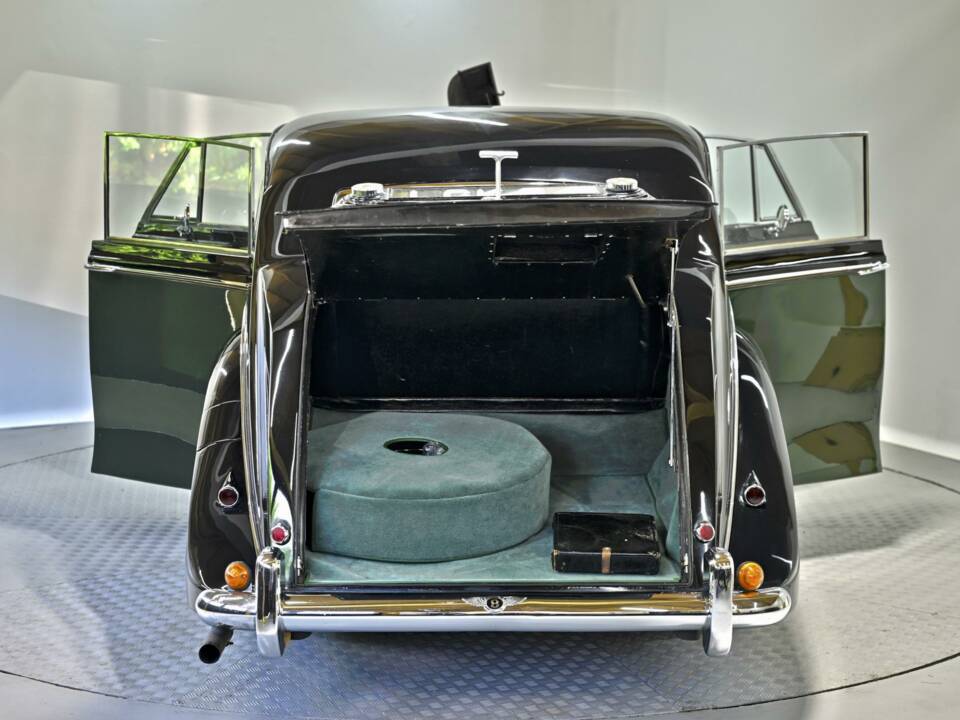Bild 21/50 von Bentley Mark VI 4.6 (1951)