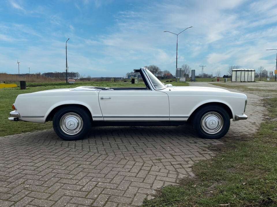 Image 8/8 de Mercedes-Benz 230 SL (1964)